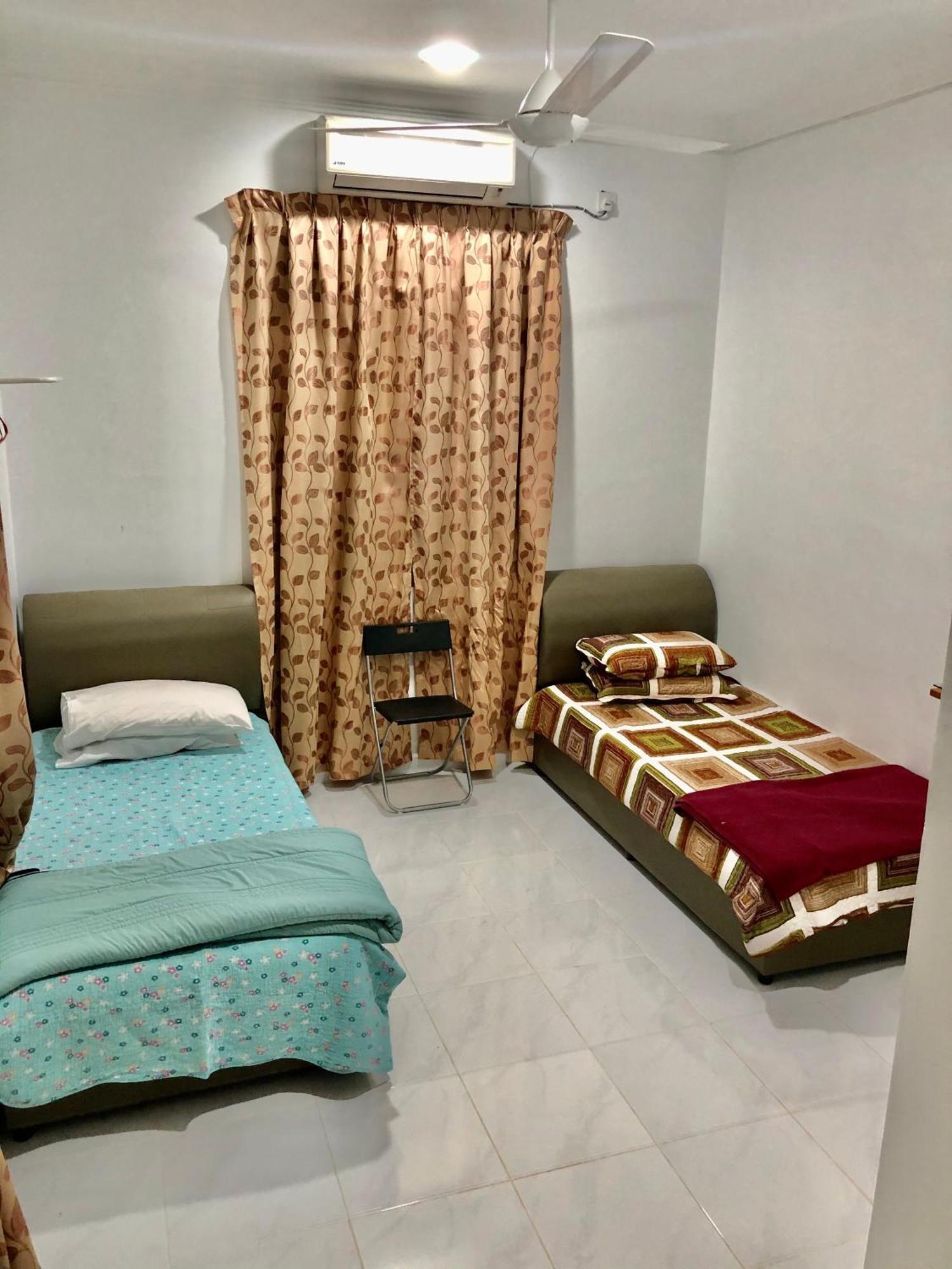 Lakse Inn Homestay Kampong Pengkalan Maras Esterno foto