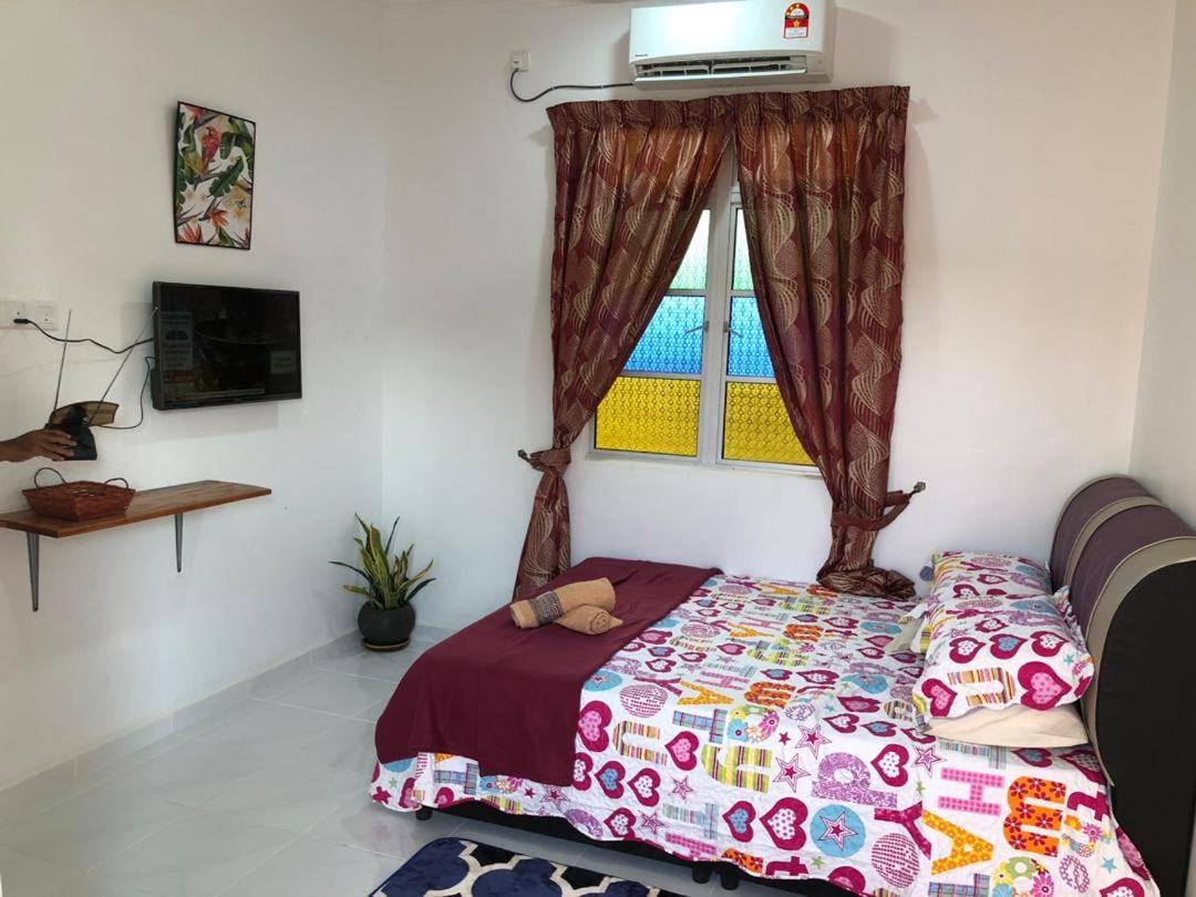 Lakse Inn Homestay Kampong Pengkalan Maras Esterno foto