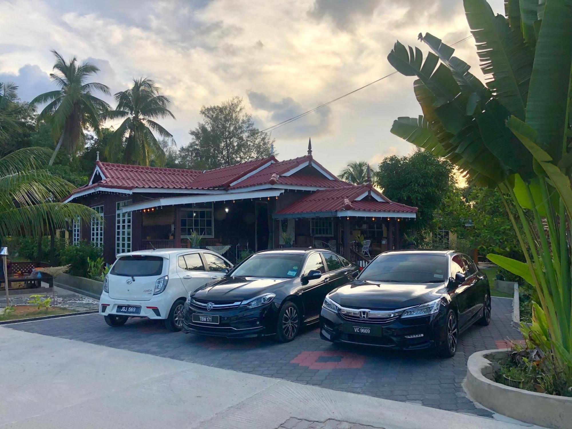 Lakse Inn Homestay Kampong Pengkalan Maras Esterno foto