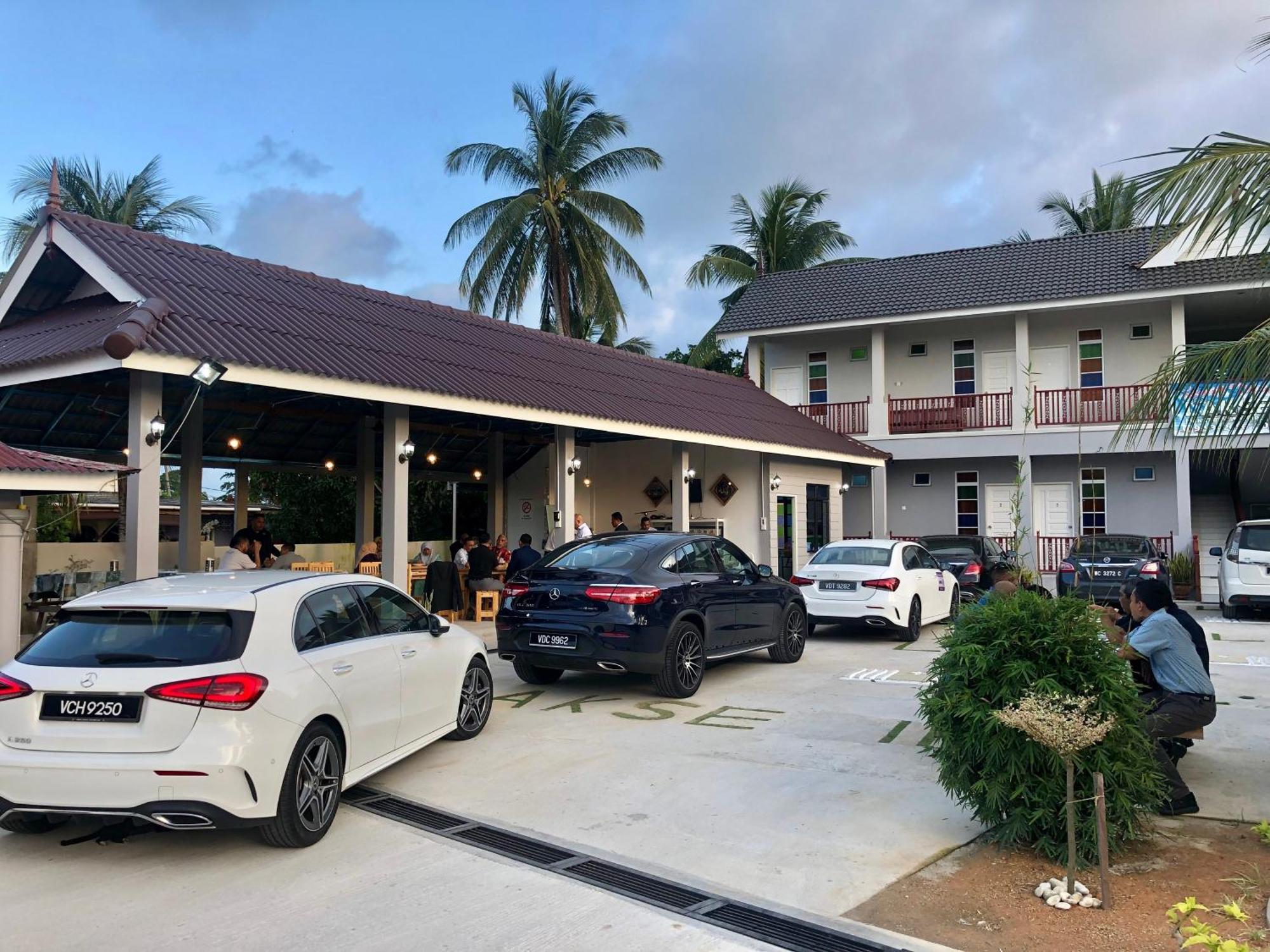 Lakse Inn Homestay Kampong Pengkalan Maras Esterno foto